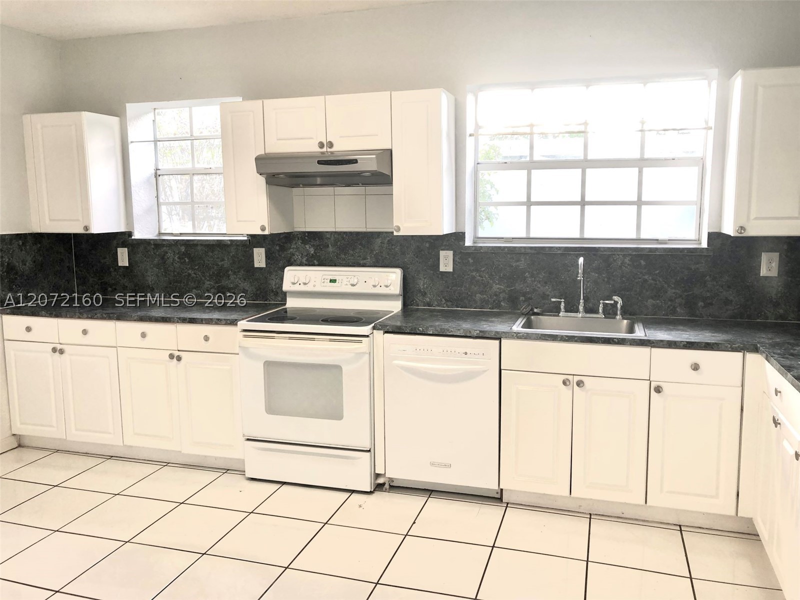 1801 SW 10th St Miami, FL 33135