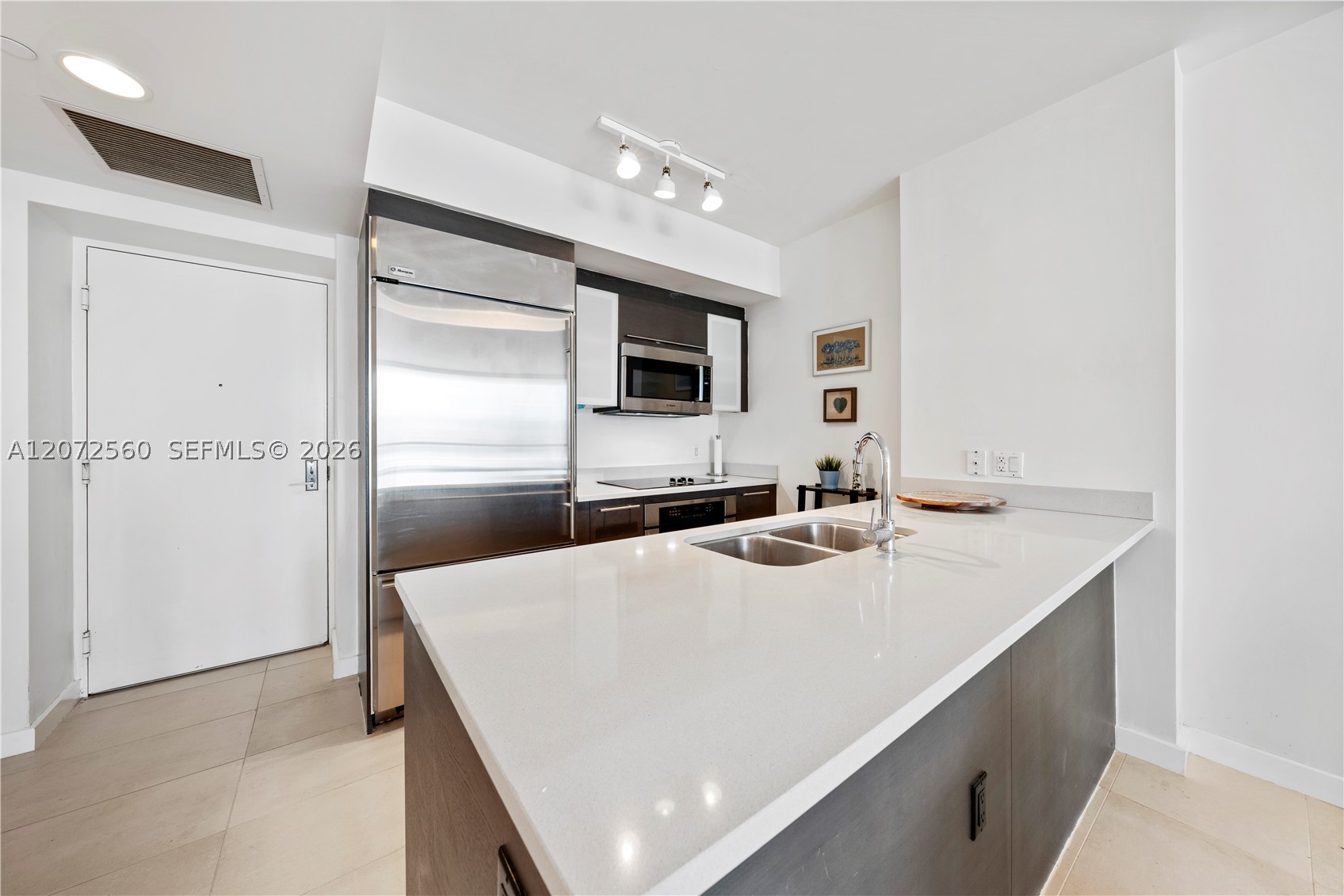 55 SE 6th St #1708