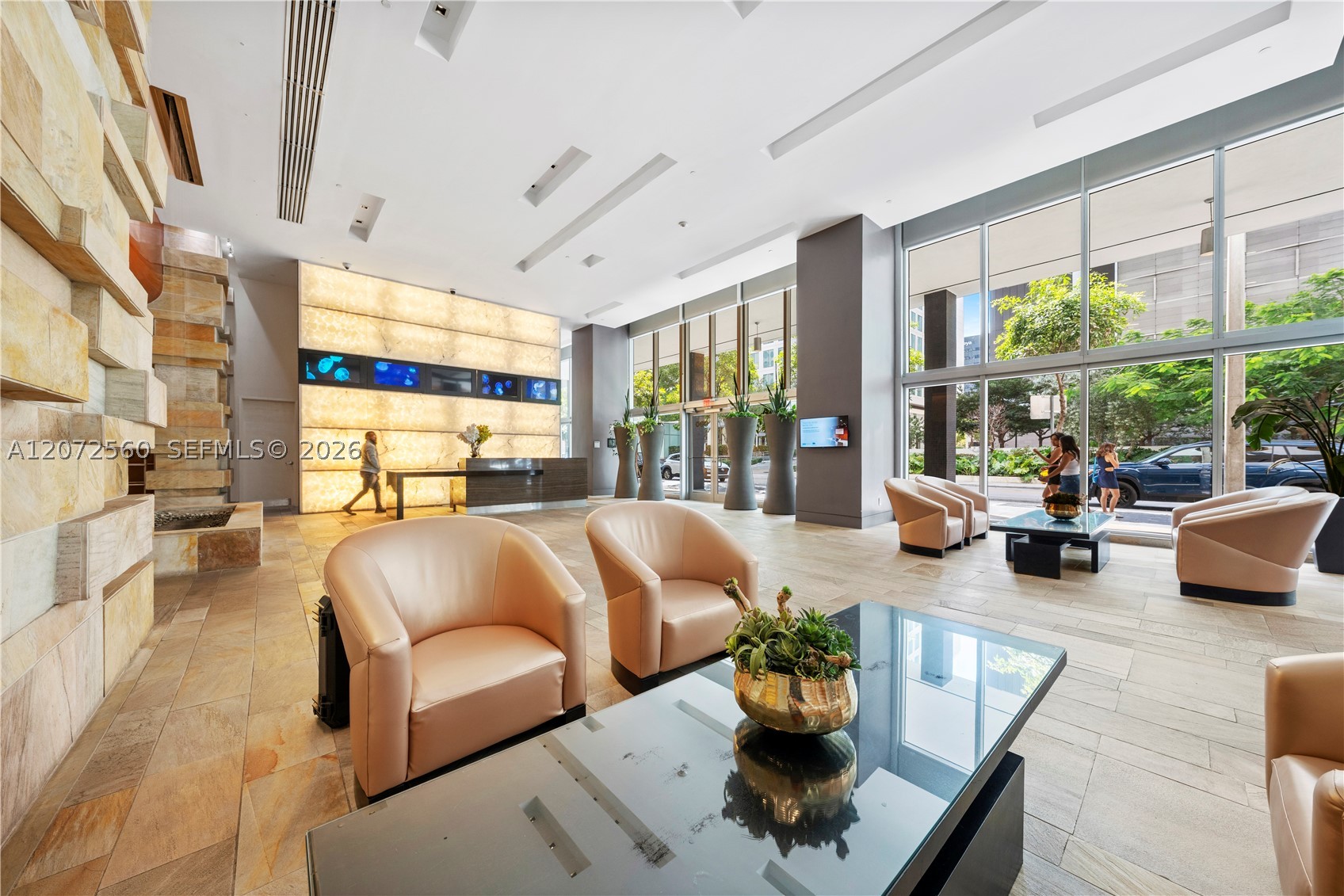 image 500 Brickell West17