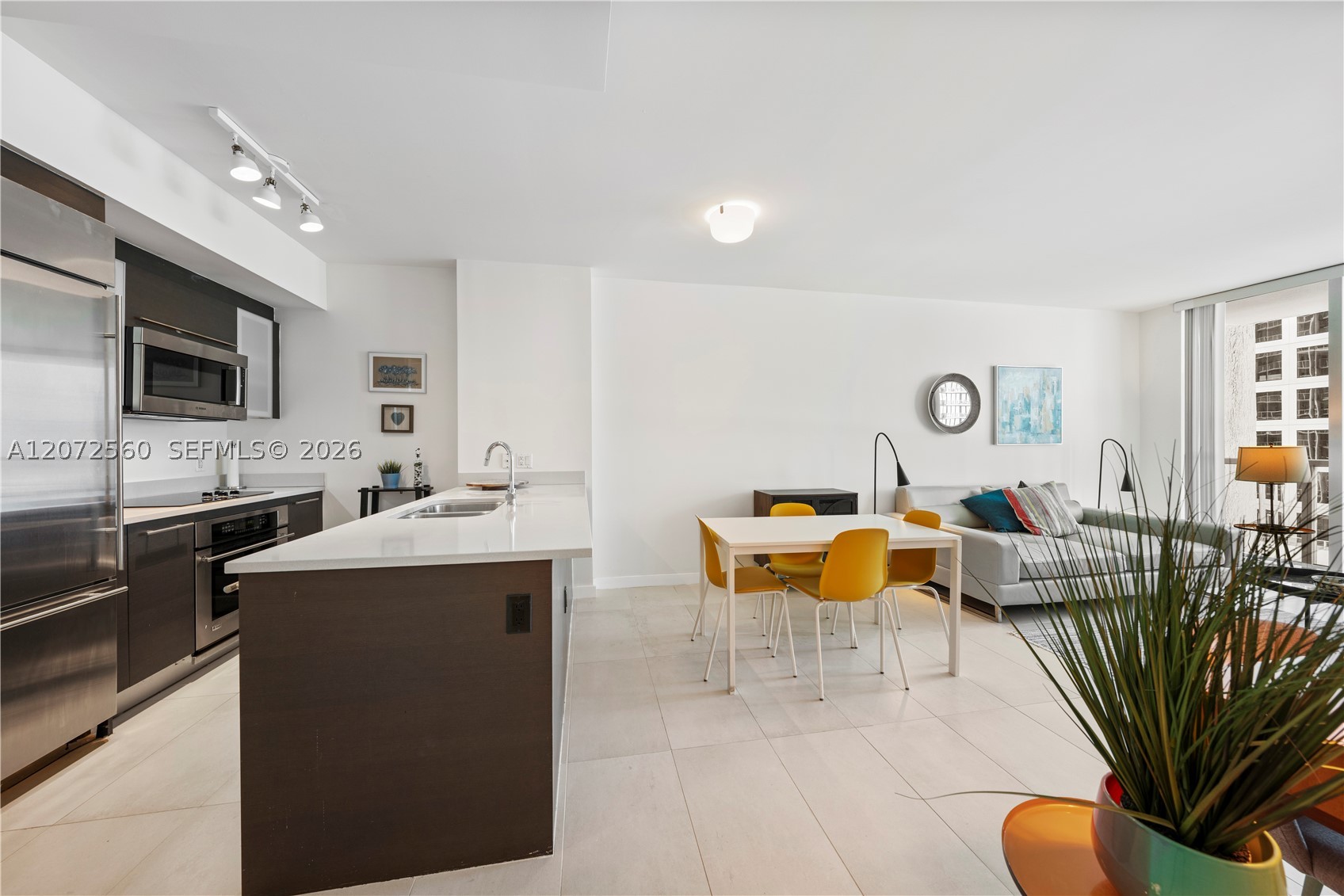 image 500 Brickell West1