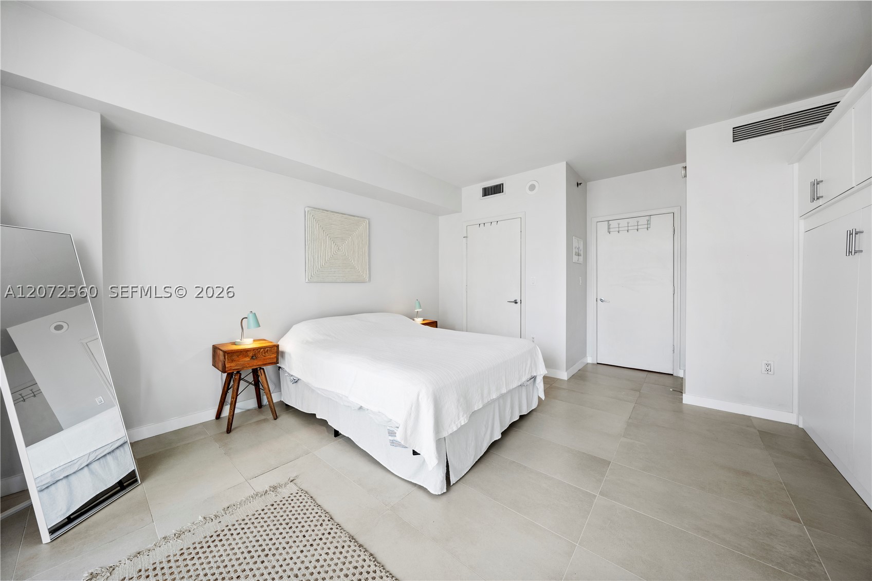 image 500 Brickell West8