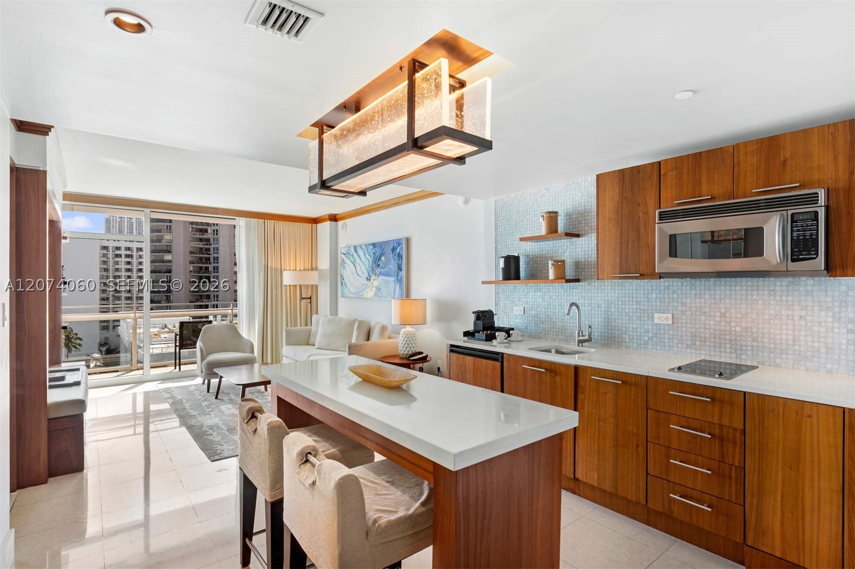 6801 Collins Ave #920 Miami Beach, FL 33141