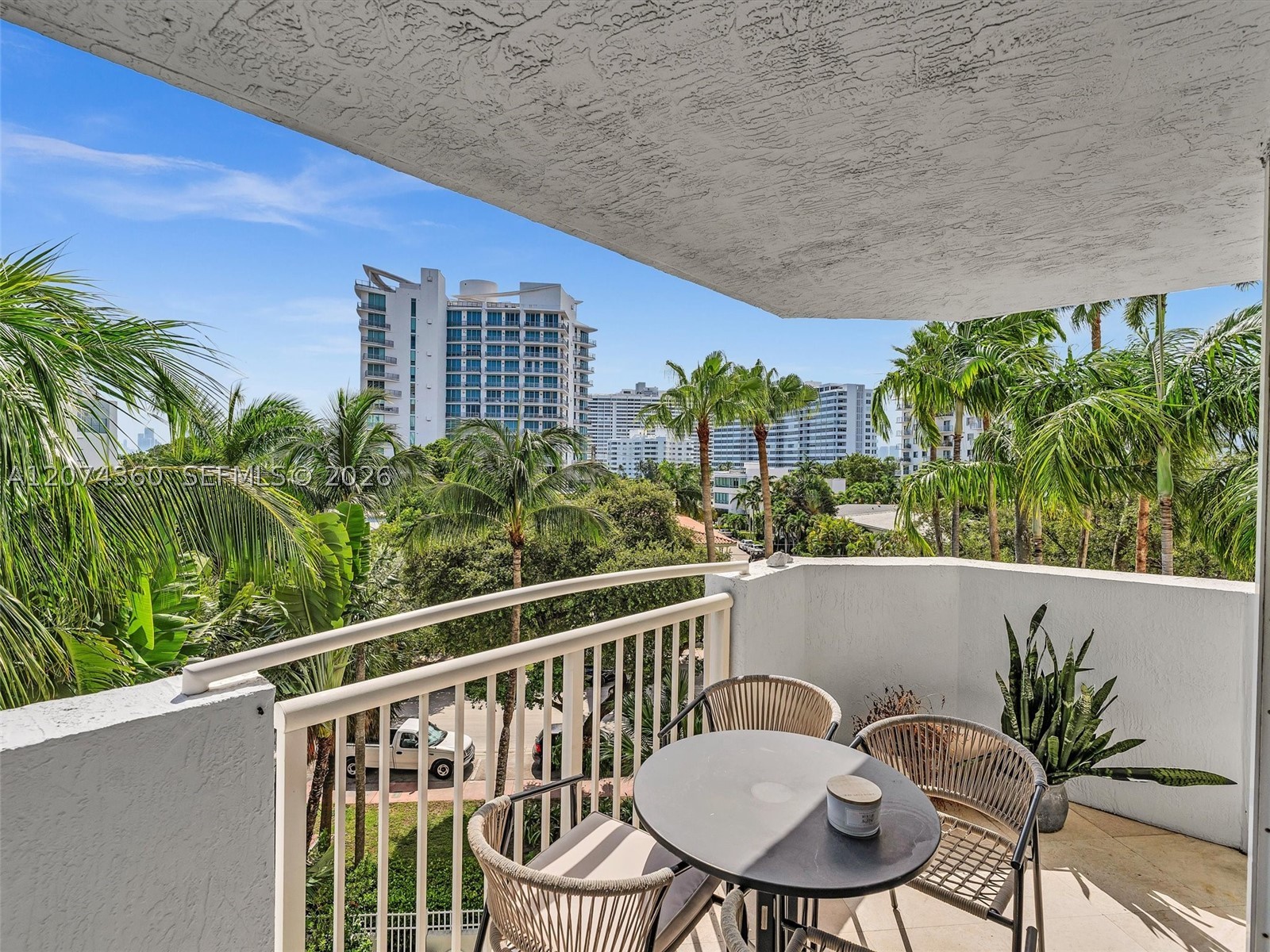 1621 Bay Rd #408 Miami Beach, FL 33139