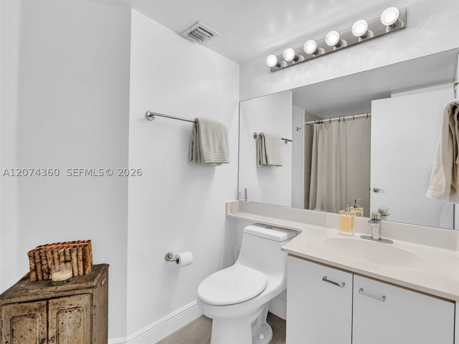 1621 Bay Rd #408 Miami Beach, FL 33139