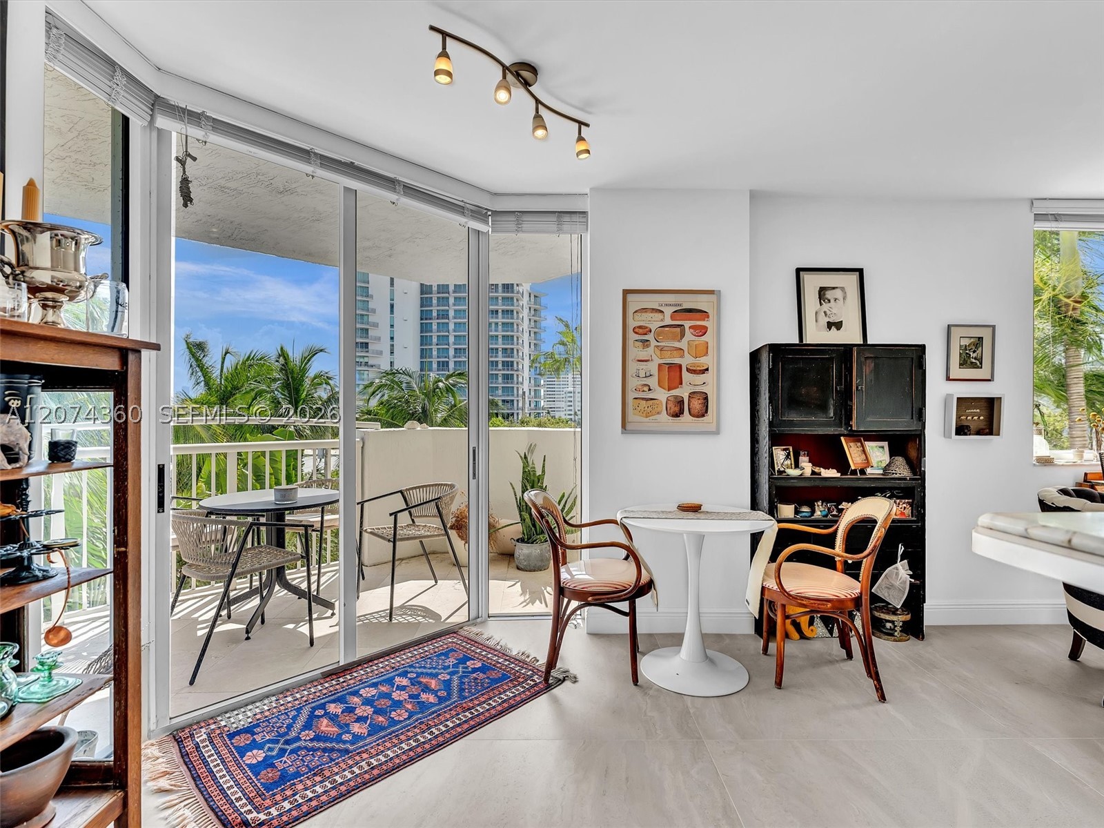 1621 Bay Rd #408 Miami Beach, FL 33139