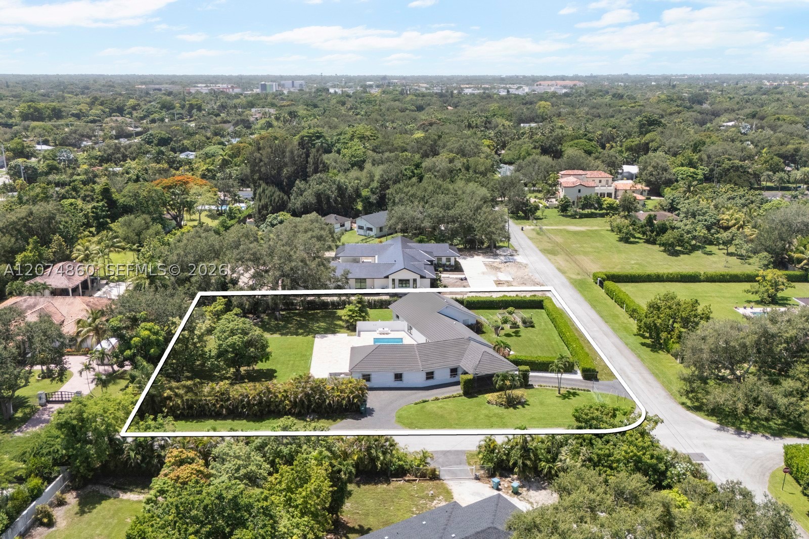 11601 SW 88th Ave Miami, FL 33176