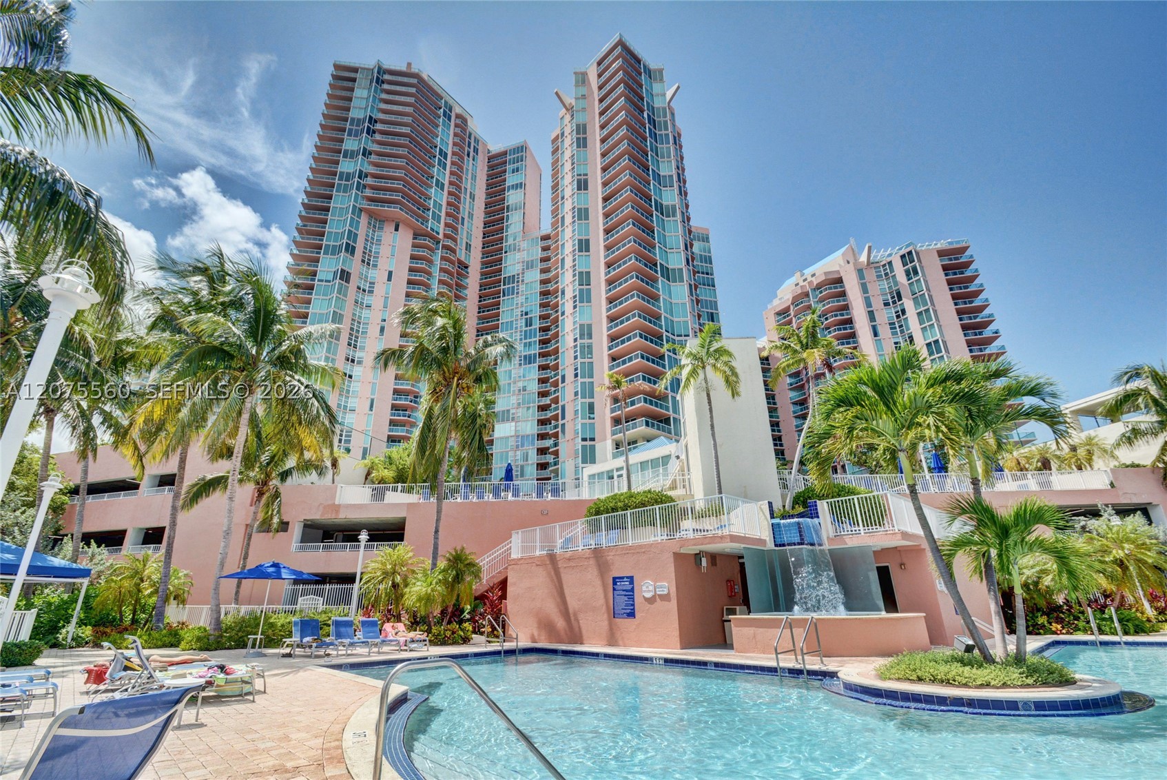 3370 Hidden Bay Dr #815 Aventura, FL 33180