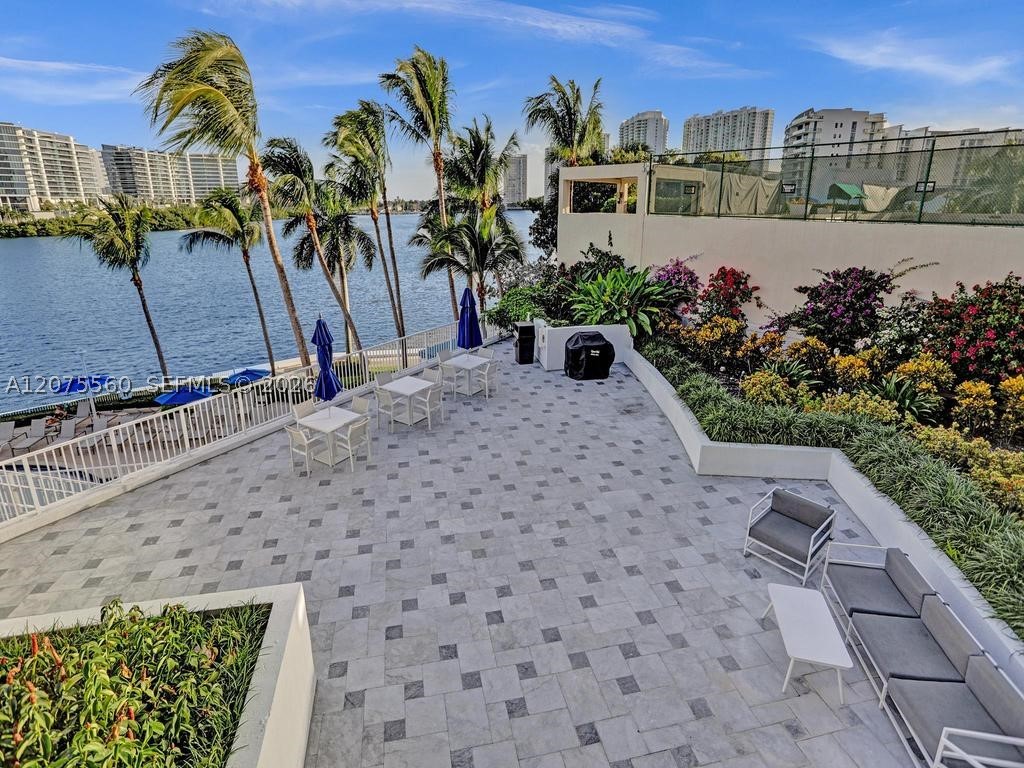 3370 Hidden Bay Dr #815 Aventura, FL 33180