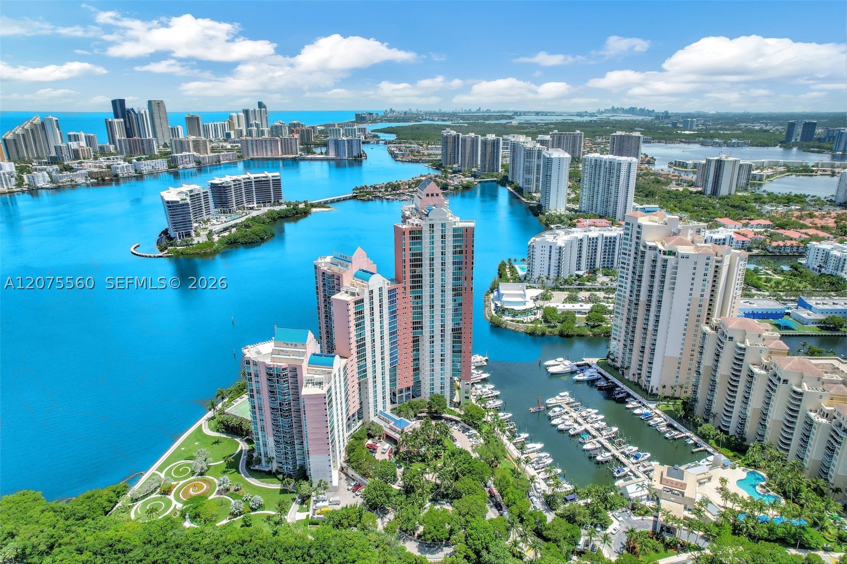 3370 Hidden Bay Dr #815 Aventura, FL 33180