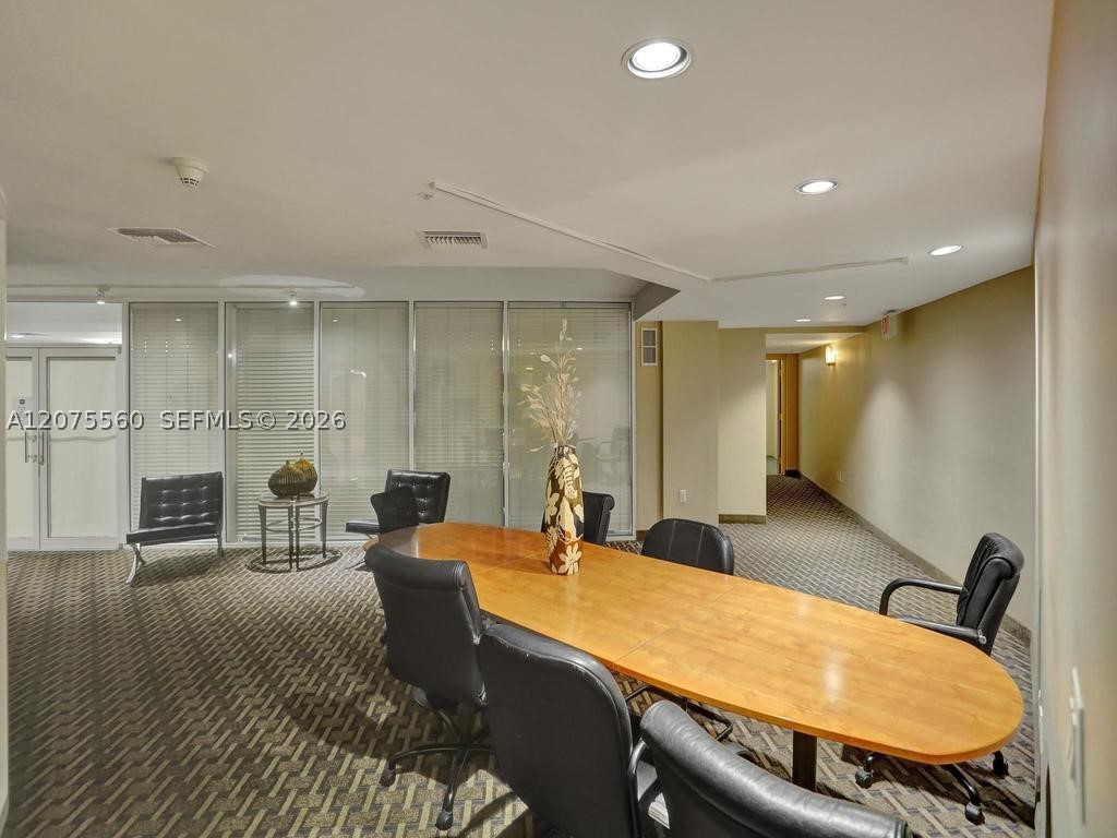 3370 Hidden Bay Dr #815 Aventura, FL 33180