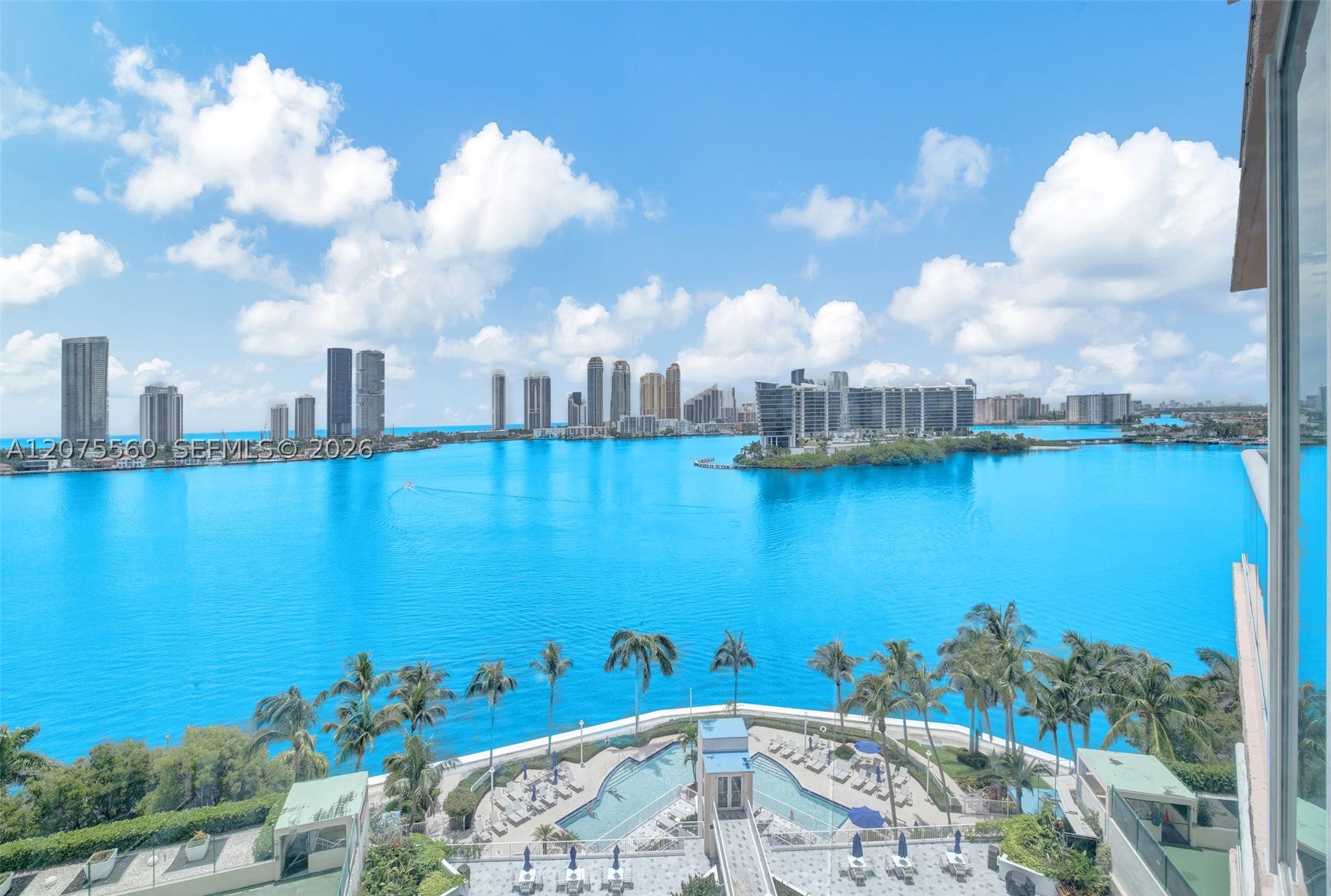 3370 Hidden Bay Dr #815 Aventura, FL 33180