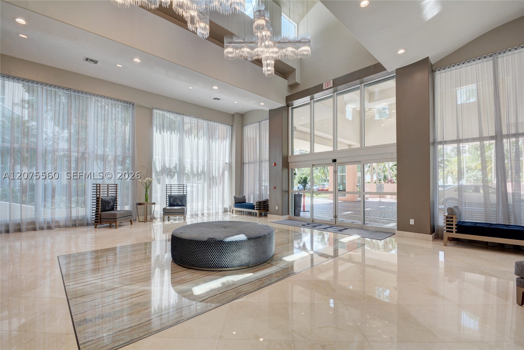 3370 Hidden Bay Dr #815 Aventura, FL 33180