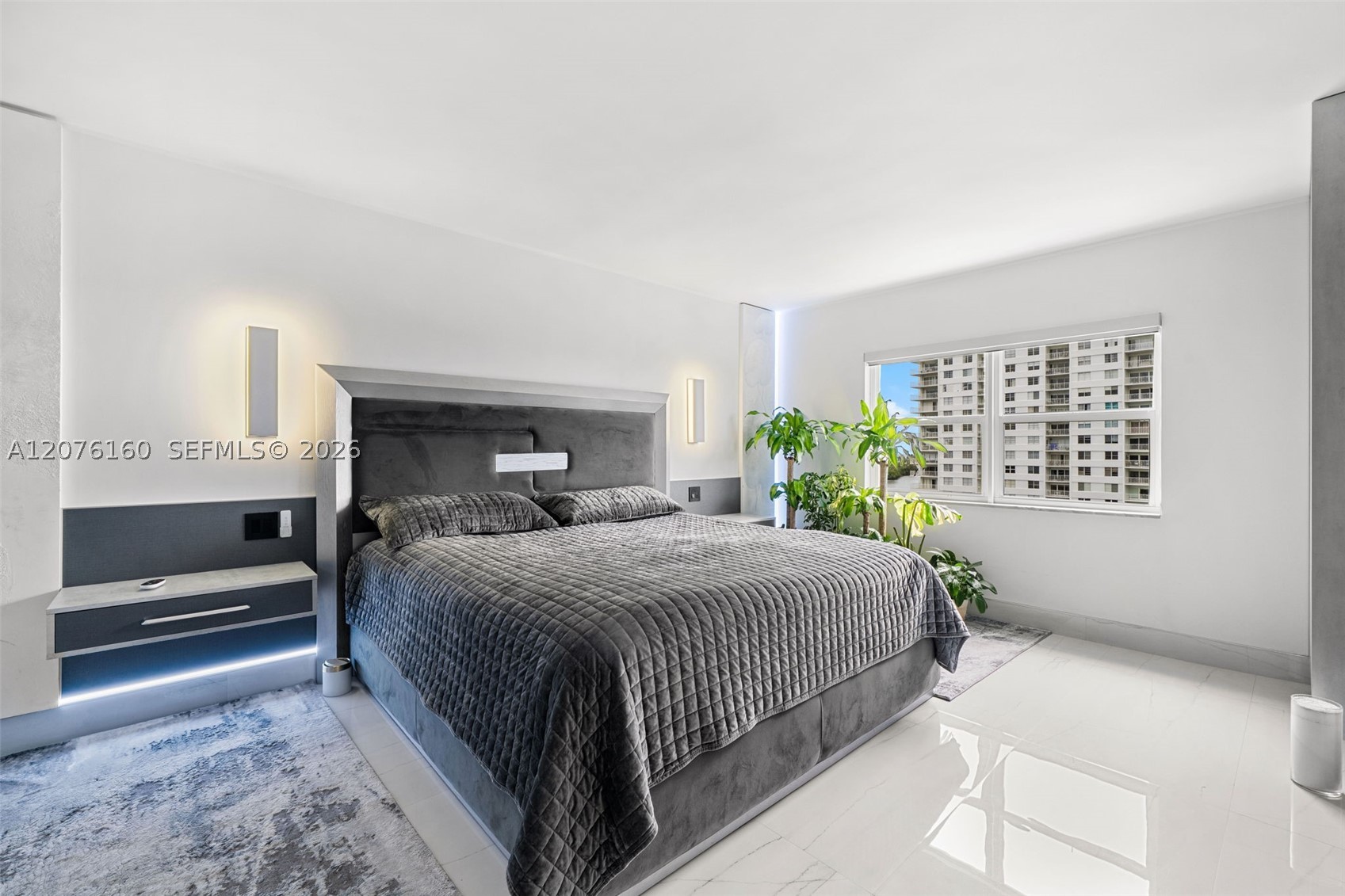 400 Kings Pt Dr #822-23 Sunny Isles Beach, FL 33160