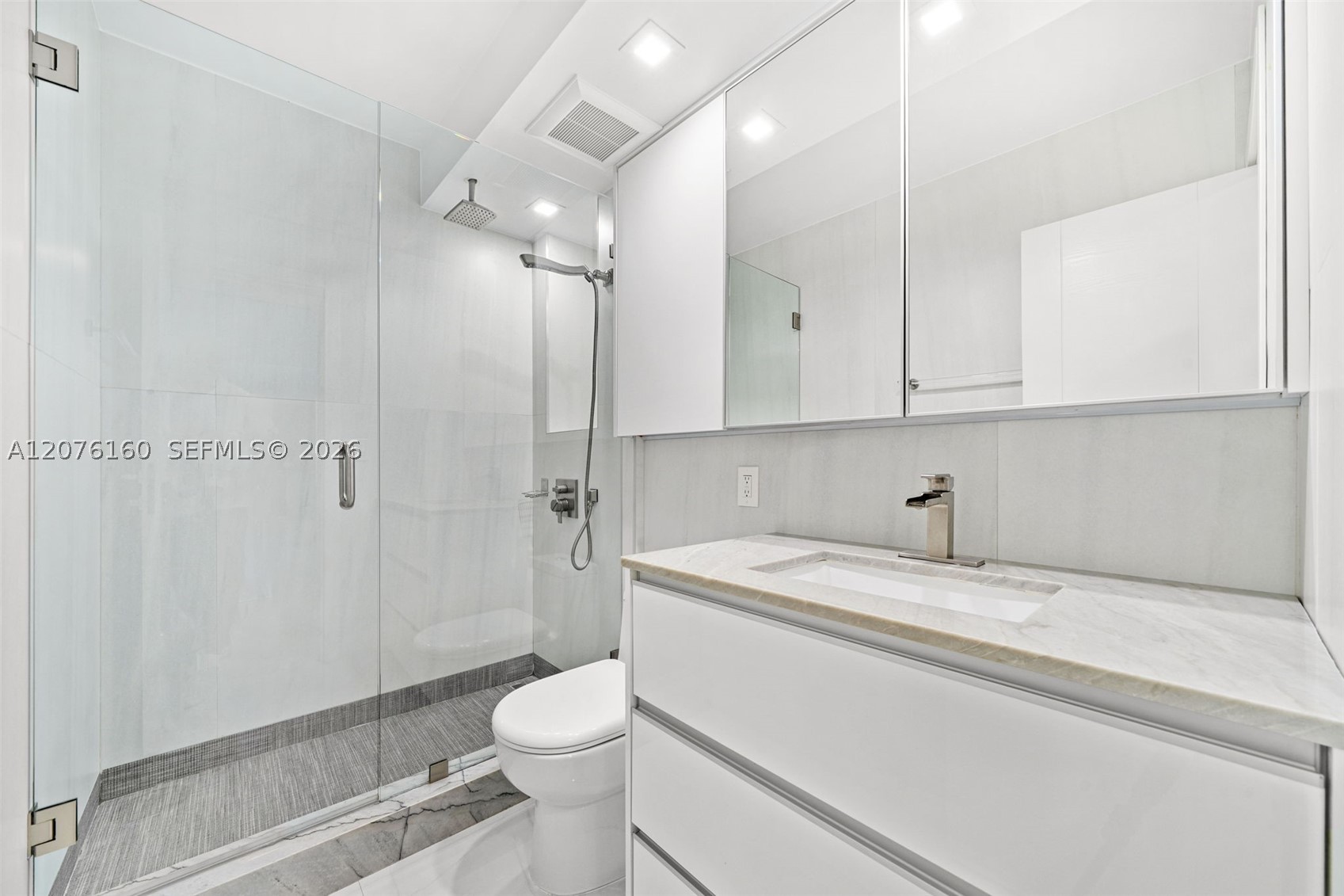 400 Kings Pt Dr #822-23 Sunny Isles Beach, FL 33160