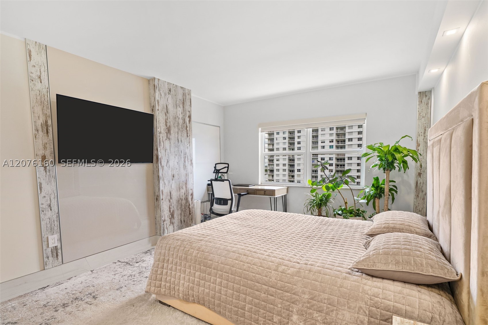 400 Kings Pt Dr #822-23 Sunny Isles Beach, FL 33160