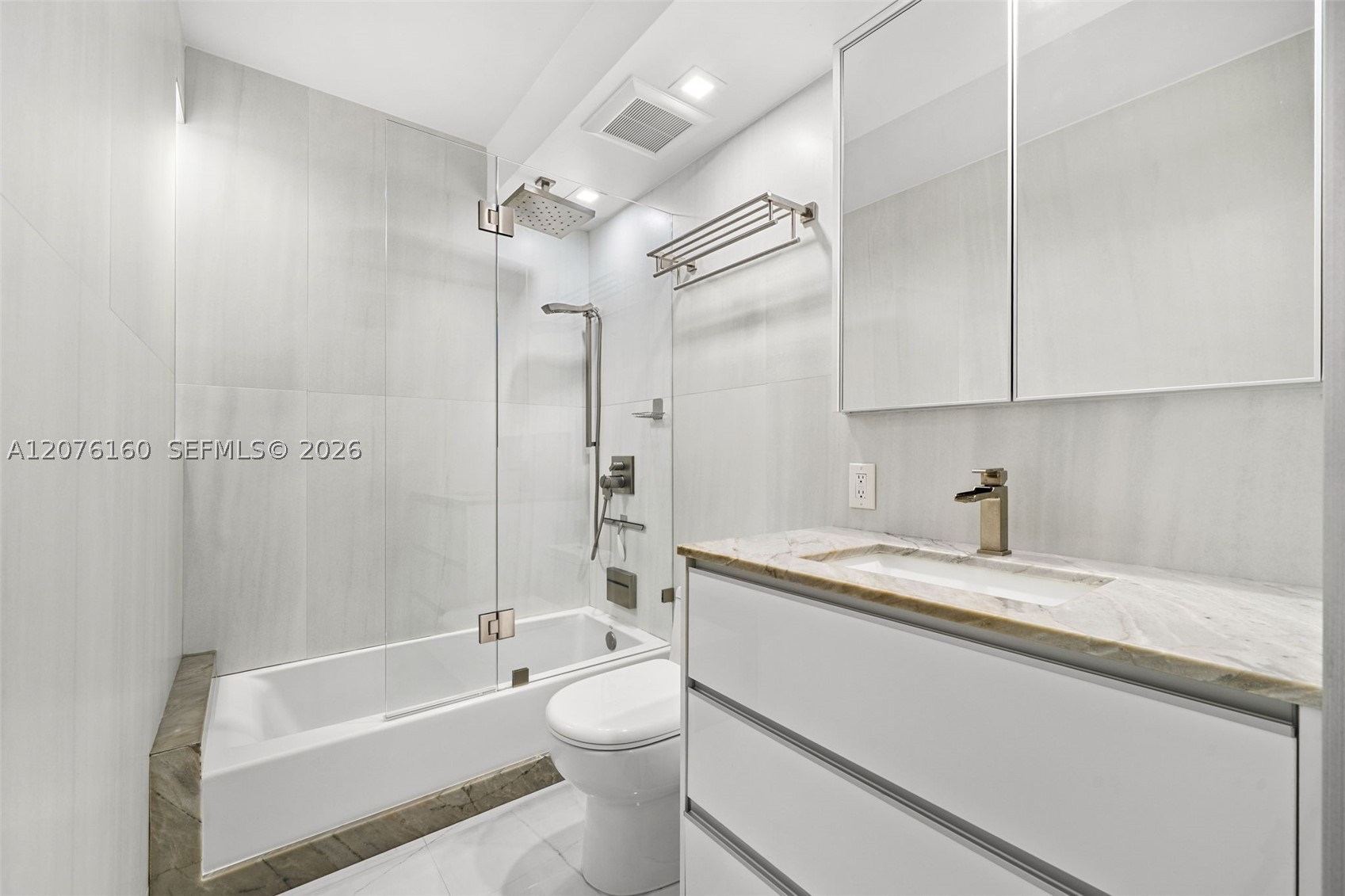 400 Kings Pt Dr #822-23 Sunny Isles Beach, FL 33160