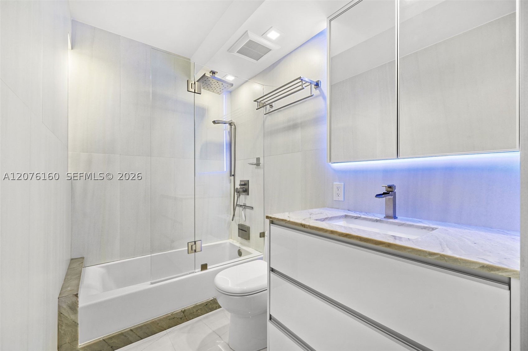 400 Kings Pt Dr #822-23 Sunny Isles Beach, FL 33160