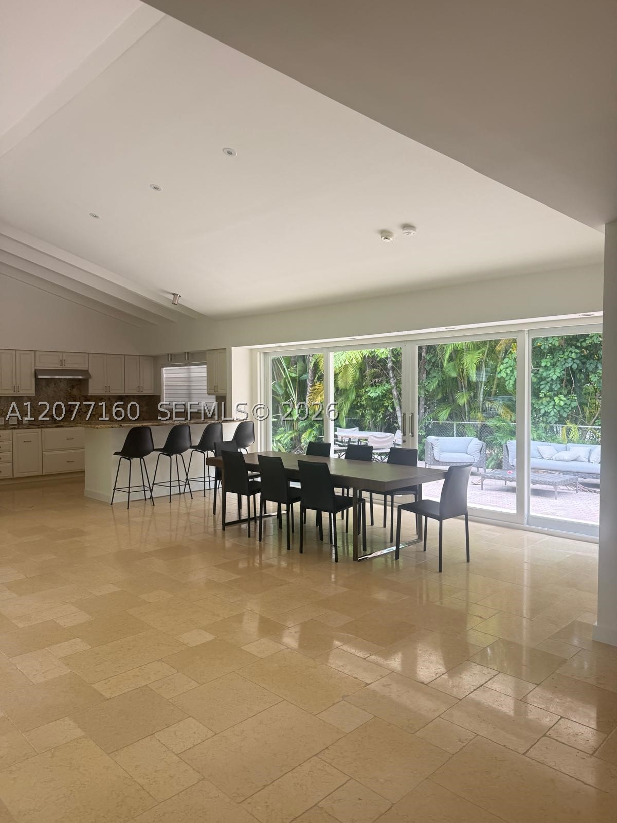335 Harbor Dr Key Biscayne, FL 33149