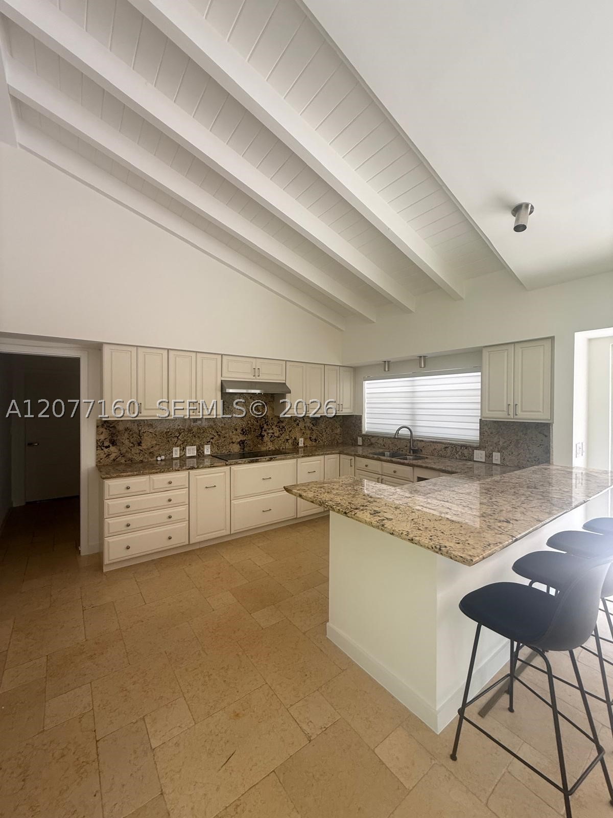 335 Harbor Dr Key Biscayne, FL 33149