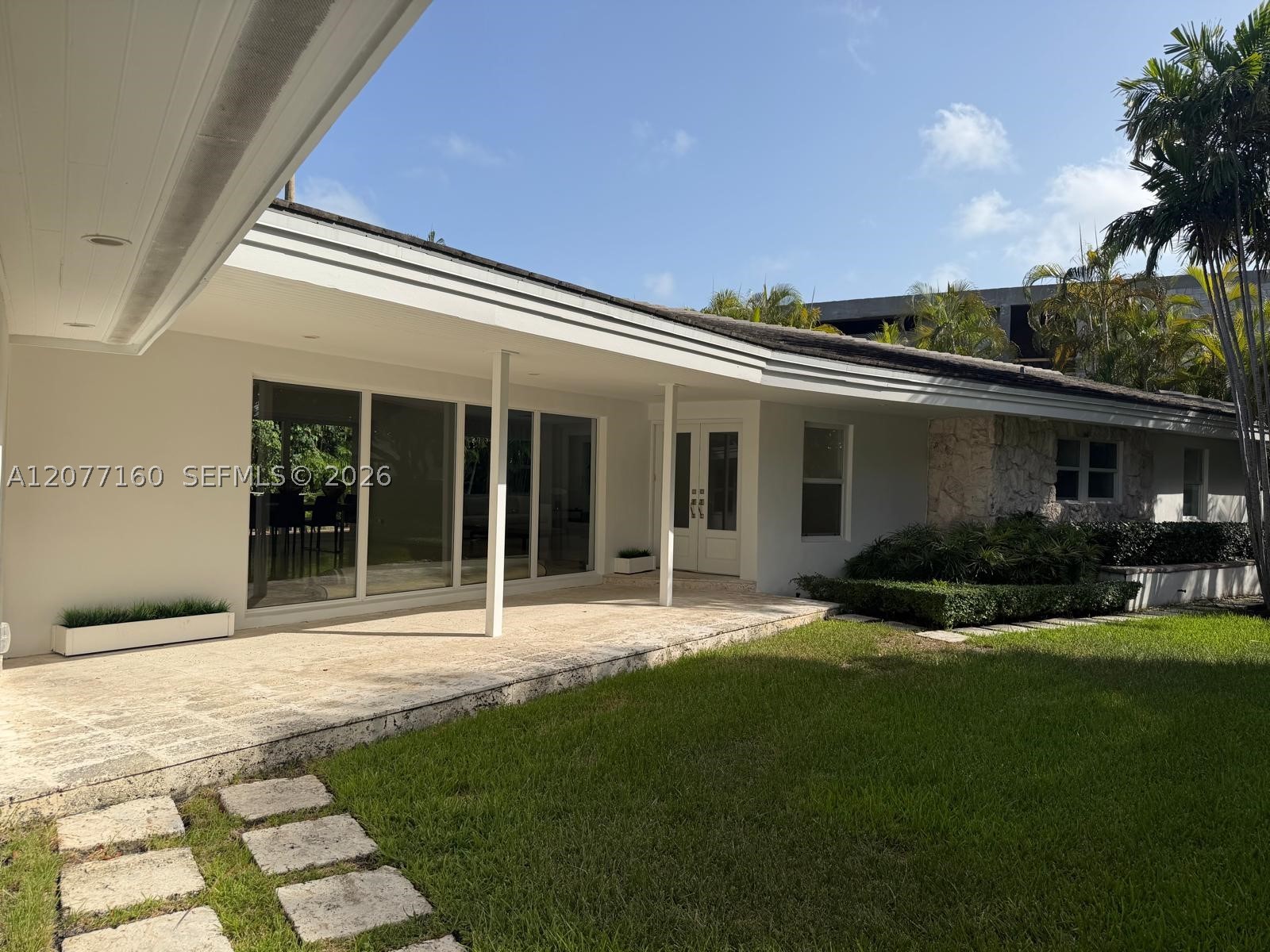 335 Harbor Dr Key Biscayne, FL 33149