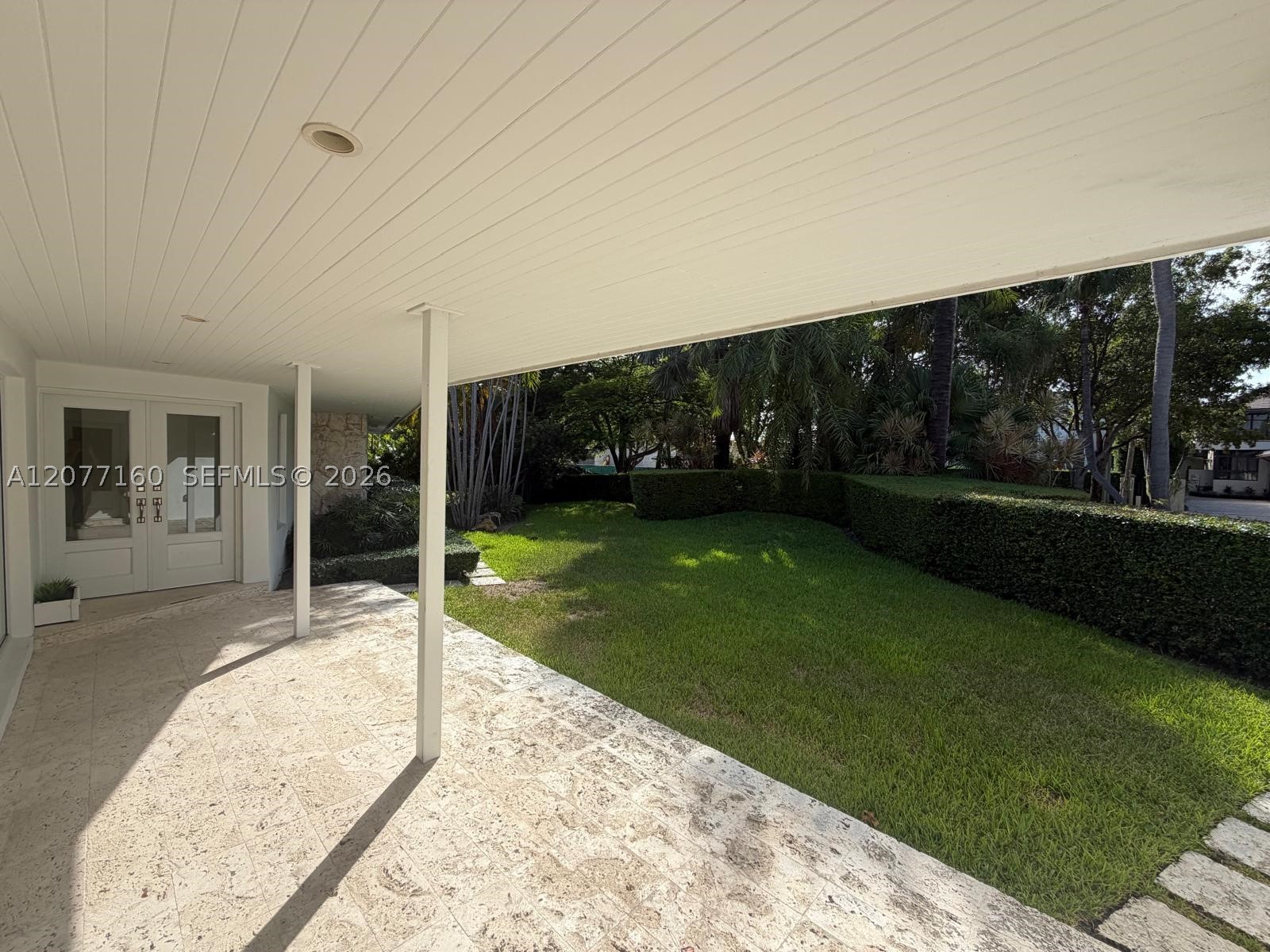 335 Harbor Dr Key Biscayne, FL 33149