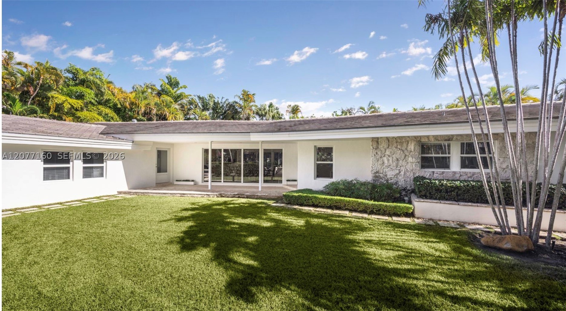 335 Harbor Dr Key Biscayne, FL 33149