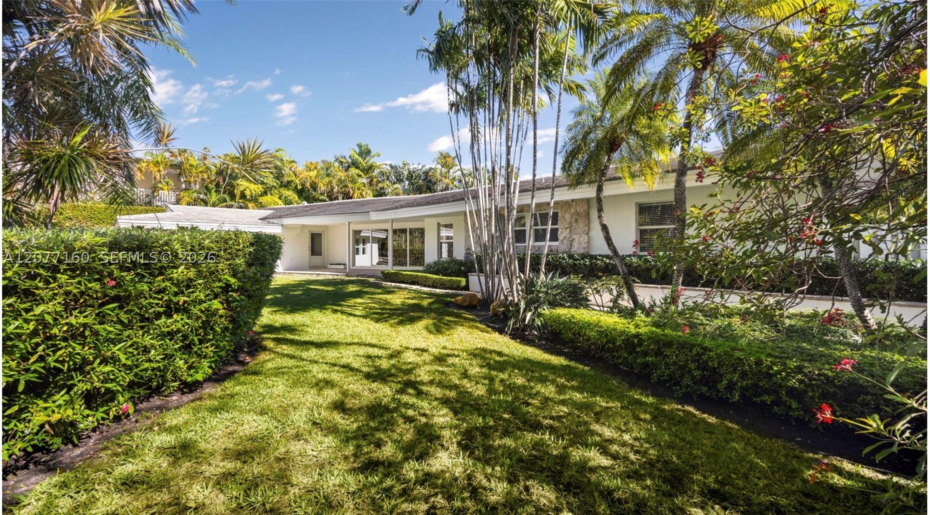 335 Harbor Dr Key Biscayne, FL 33149