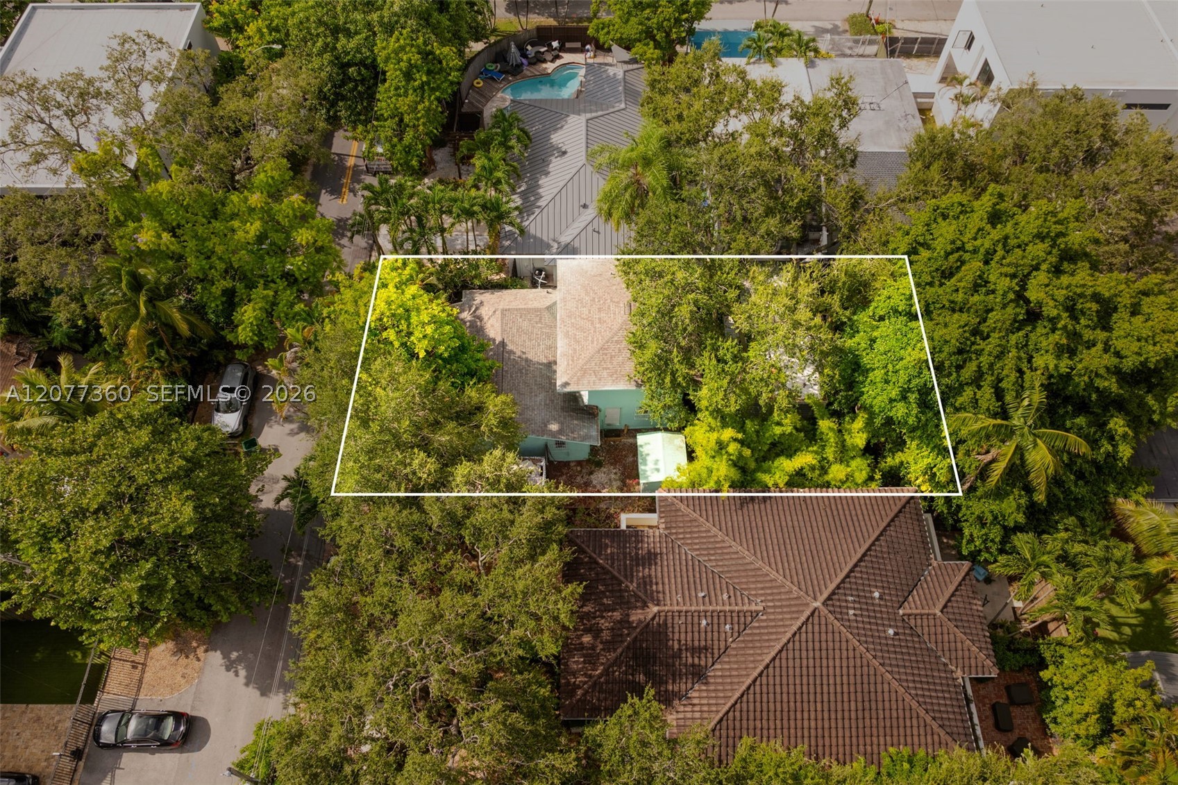 2952 Louise St Coconut Grove, FL 33133