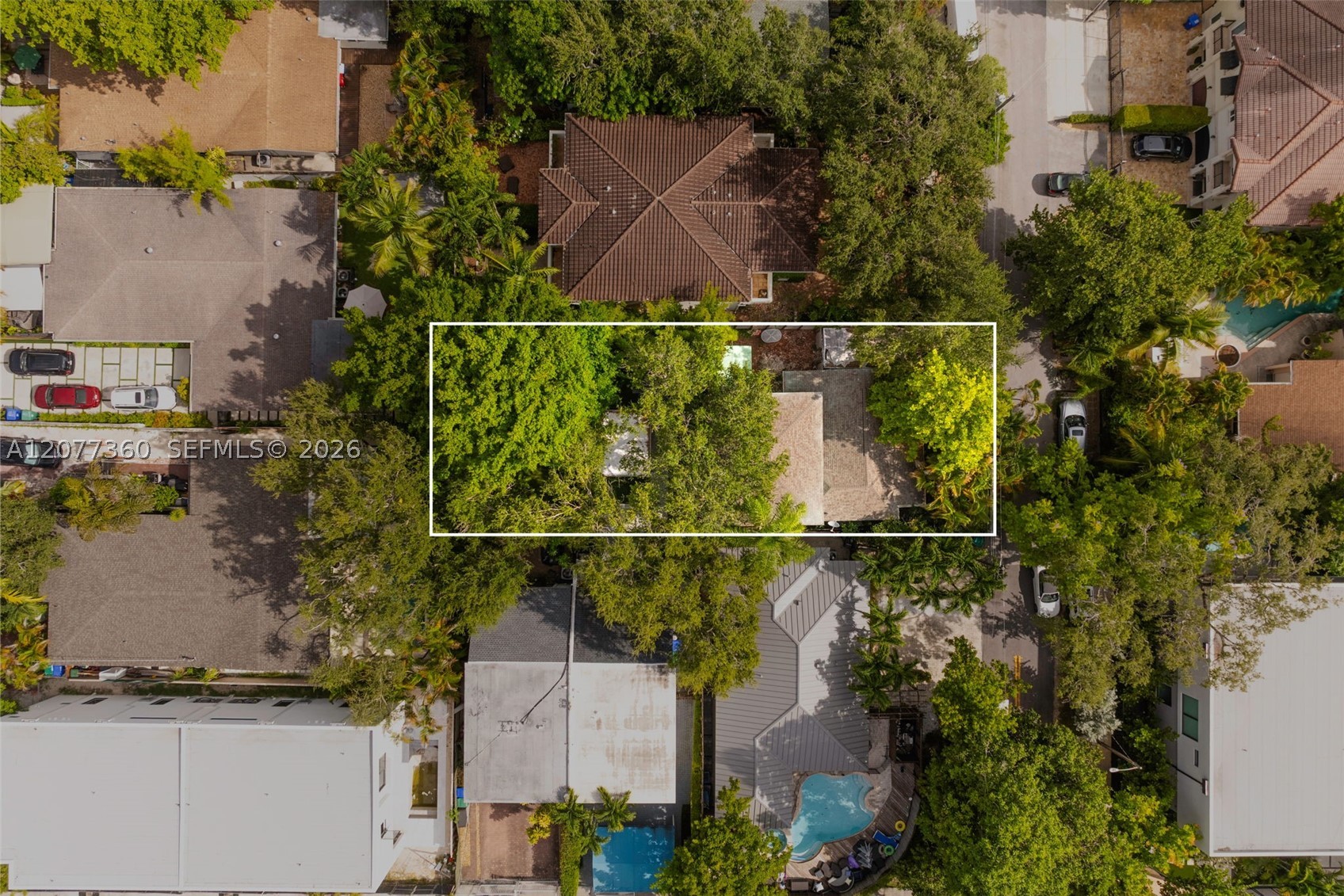 2952 Louise St Coconut Grove, FL 33133