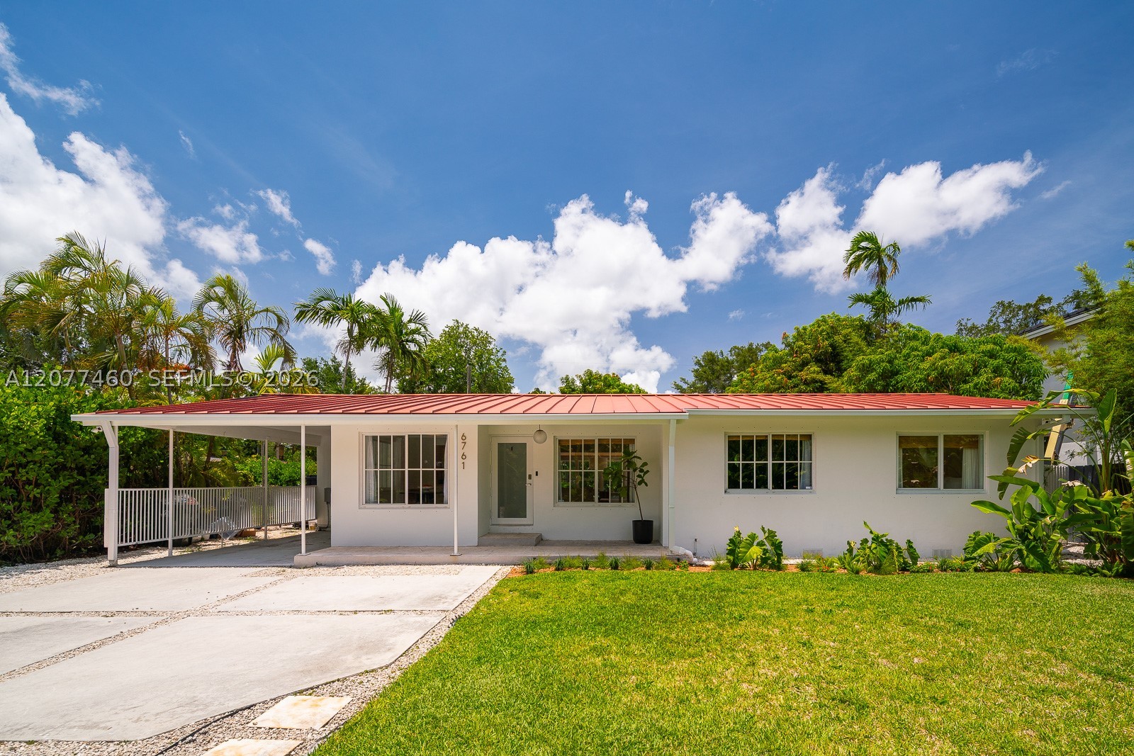 6761 SW 76th Ter South Miami, FL 33143