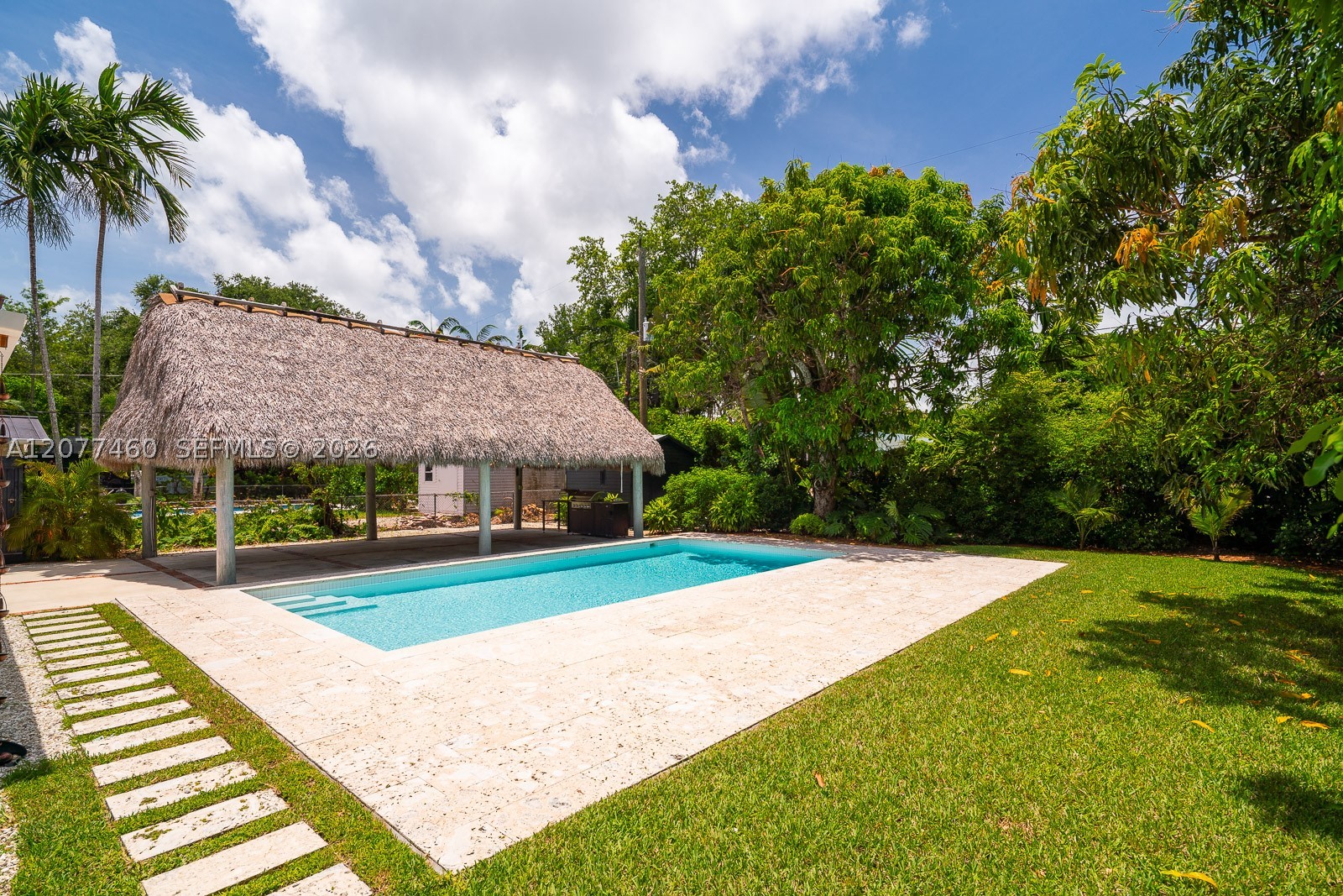 6761 SW 76th Ter South Miami, FL 33143