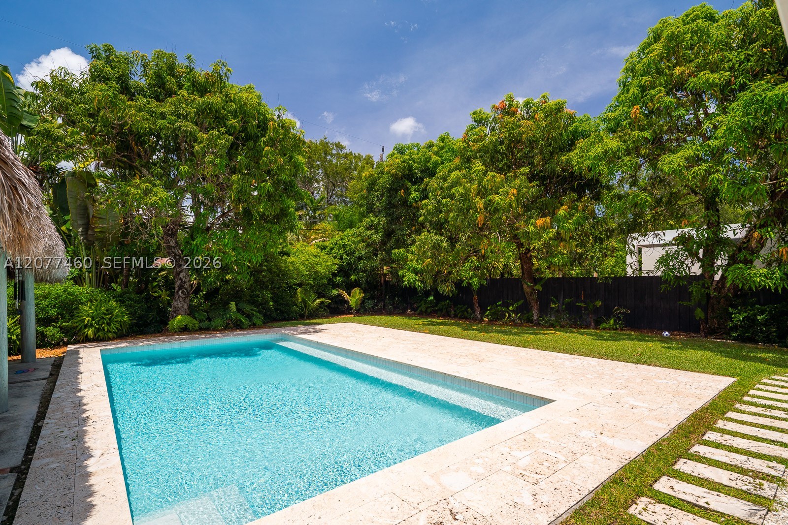 6761 SW 76th Ter South Miami, FL 33143