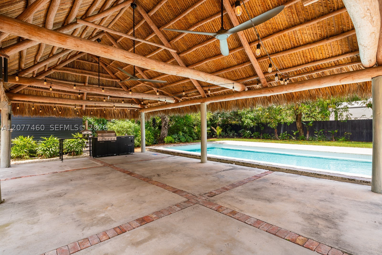6761 SW 76th Ter South Miami, FL 33143
