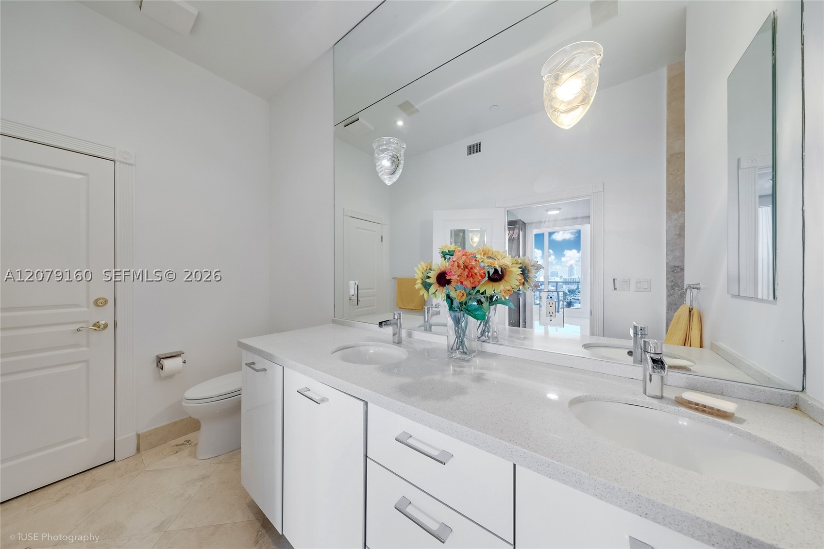 100 Lincoln Rd #PH12 Miami Beach, FL 33139