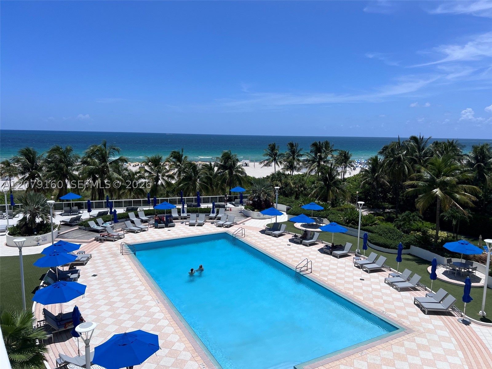 100 Lincoln Rd #PH12 Miami Beach, FL 33139