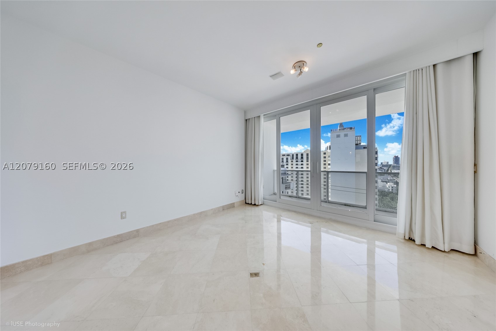100 Lincoln Rd #PH12 Miami Beach, FL 33139