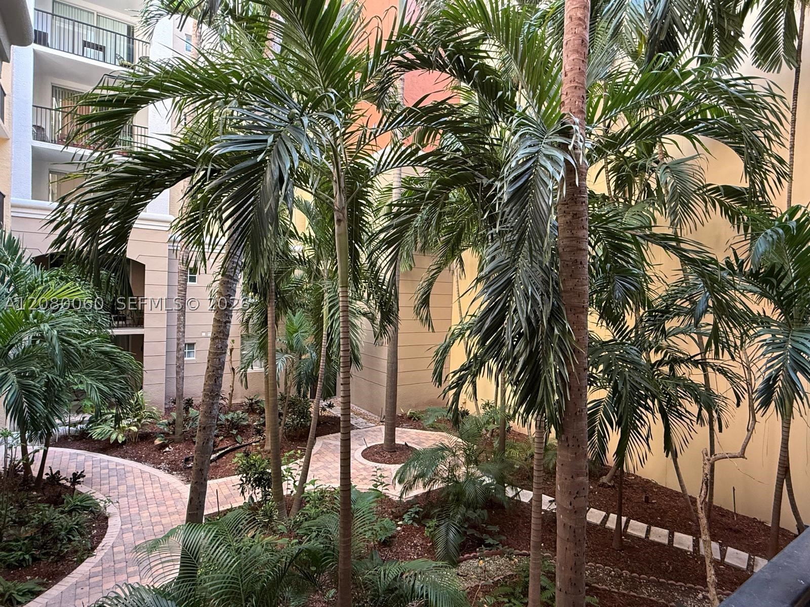 image Porto Bellagio Condo15