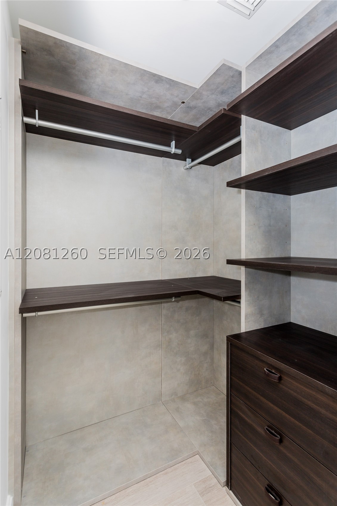 image Brickell Heights East9