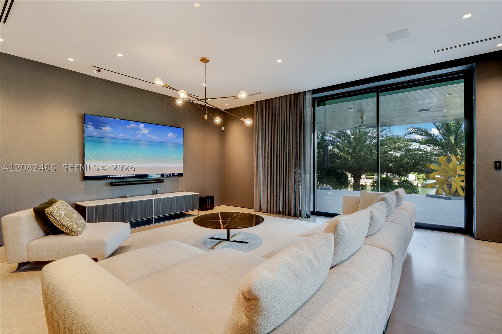 131 Cape Florida Dr Key Biscayne, FL 33149