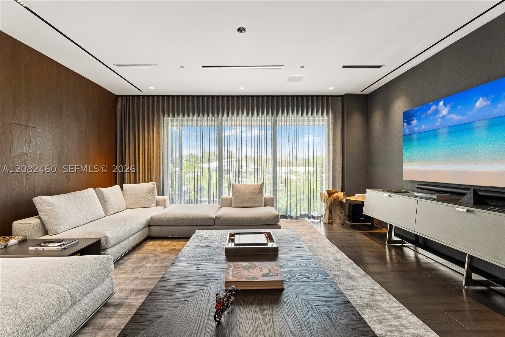 131 Cape Florida Dr Key Biscayne, FL 33149