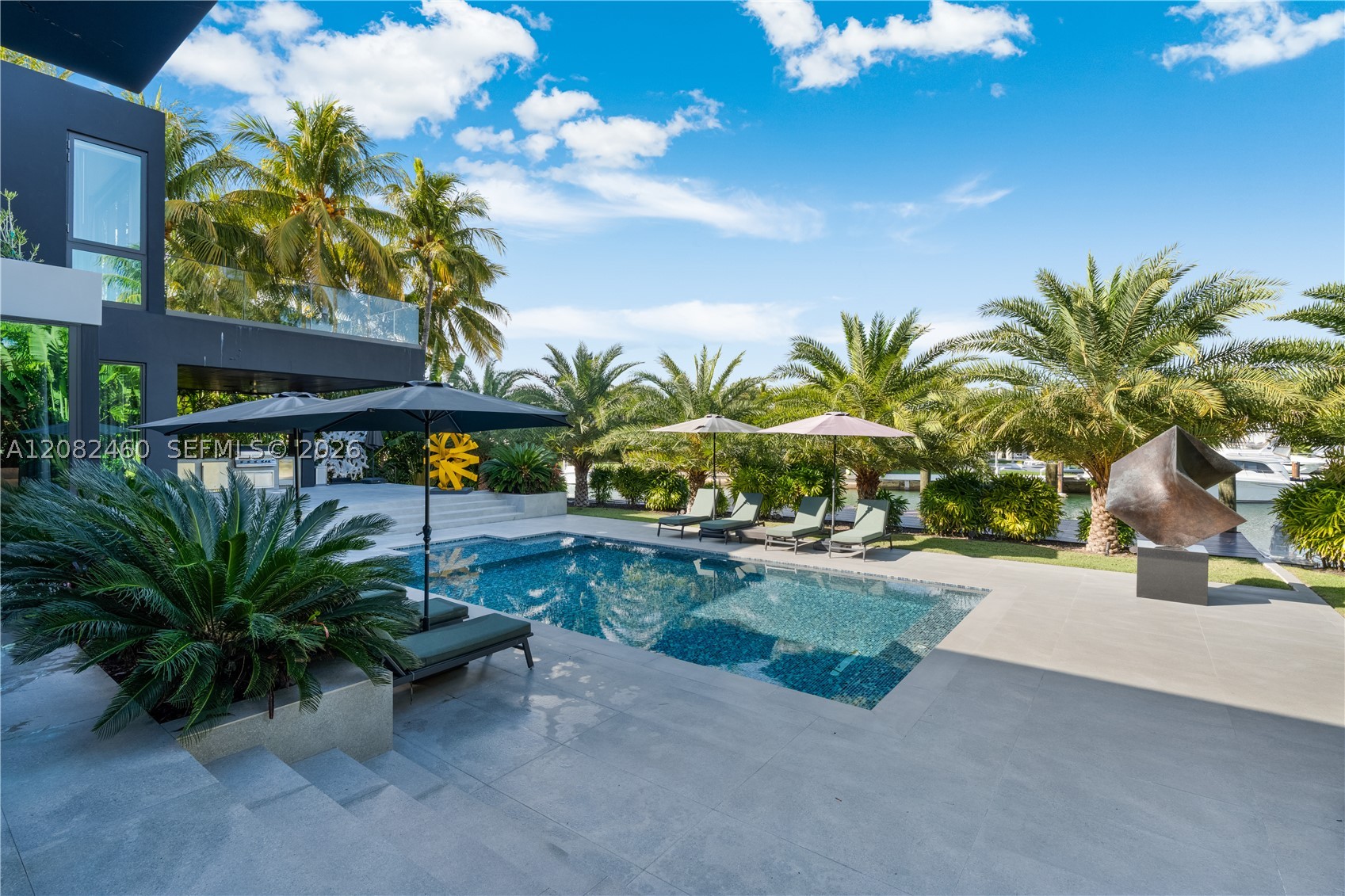 131 Cape Florida Dr Key Biscayne, FL 33149