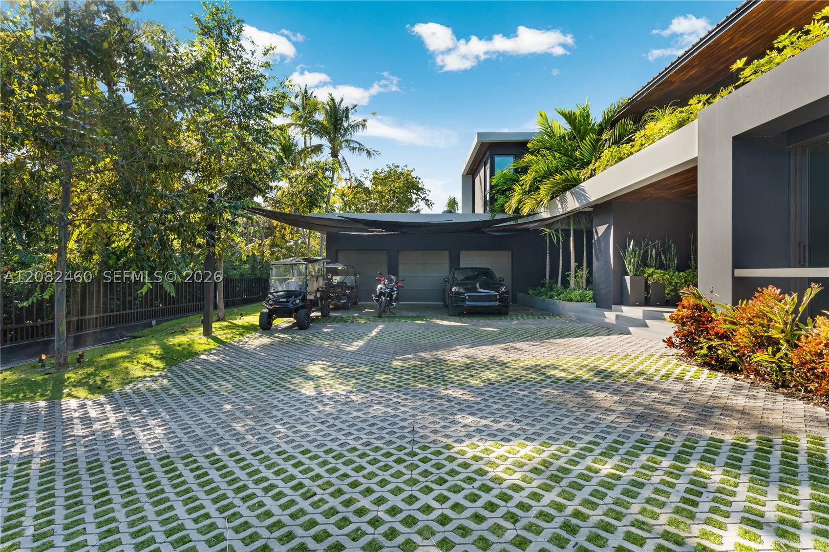 131 Cape Florida Dr Key Biscayne, FL 33149
