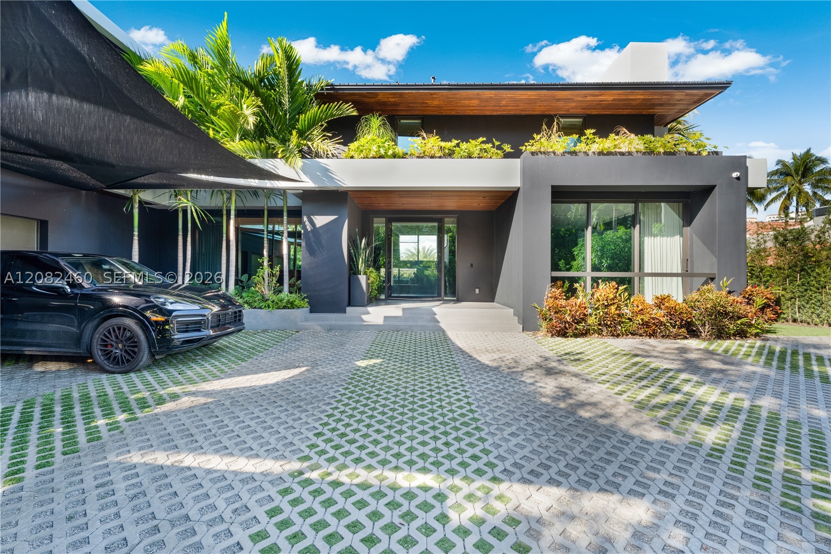 131 Cape Florida Dr Key Biscayne, FL 33149