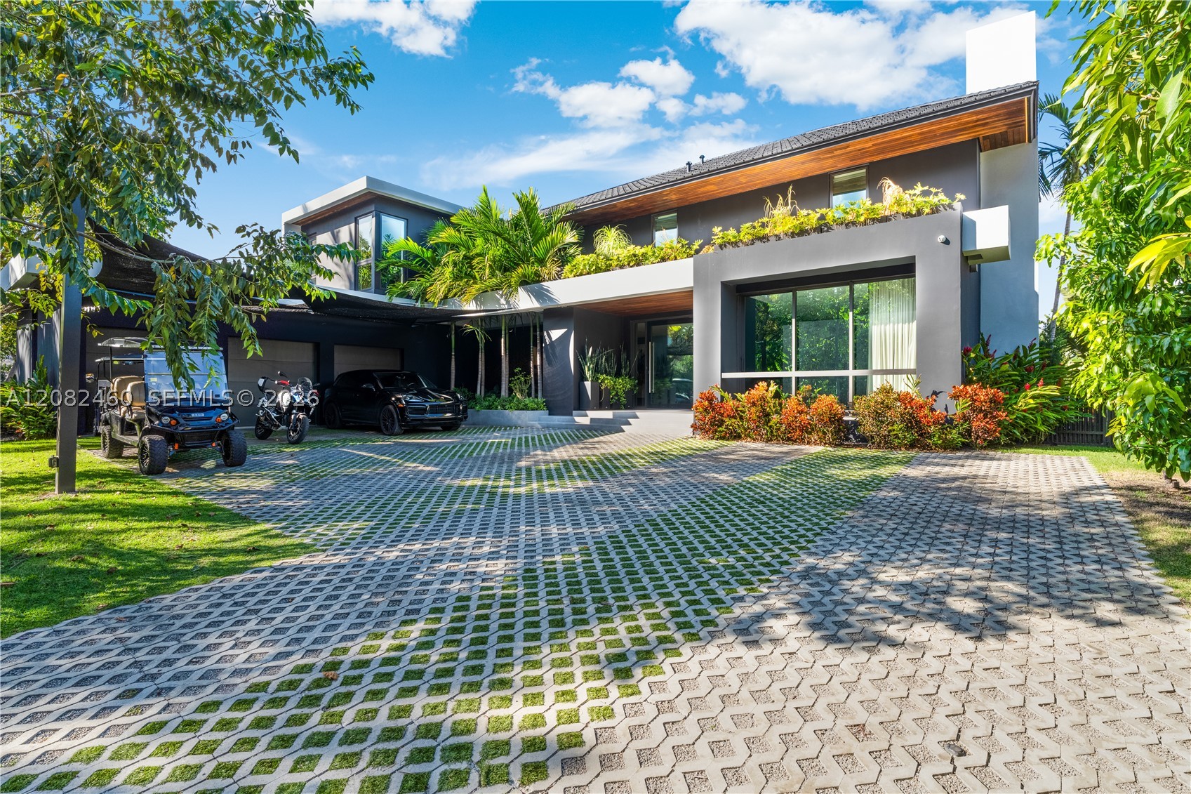 131 Cape Florida Dr Key Biscayne, FL 33149