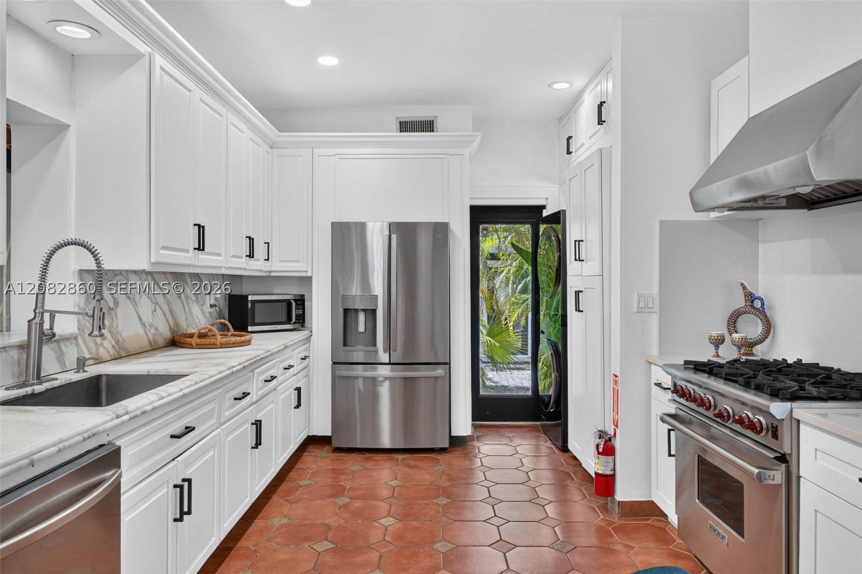 1028 NE 84th St Miami, FL 33138