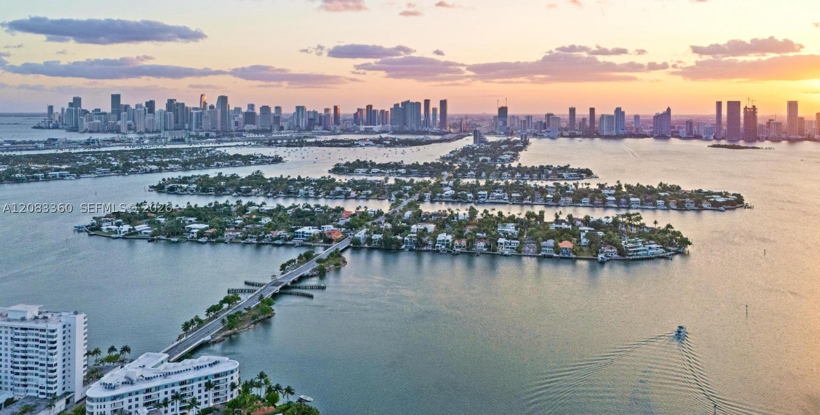 1421 N Venetian Way Miami, FL 33139