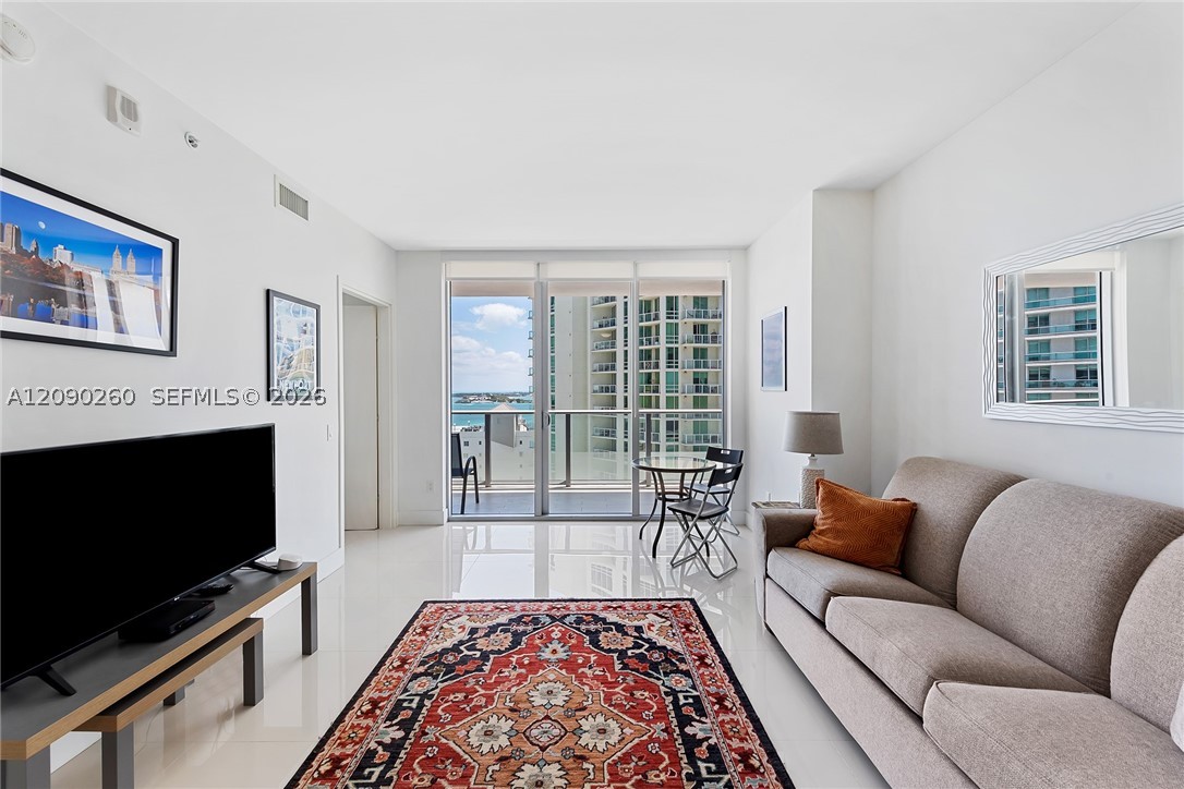 image Brickell House3
