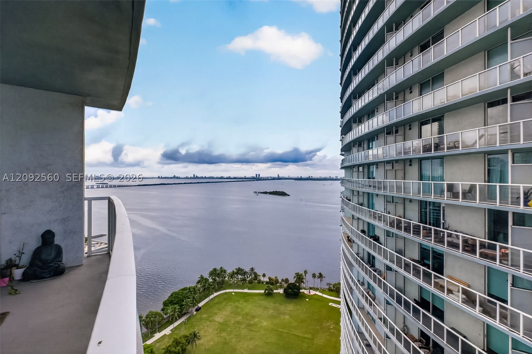 image Quantum on the Bay33