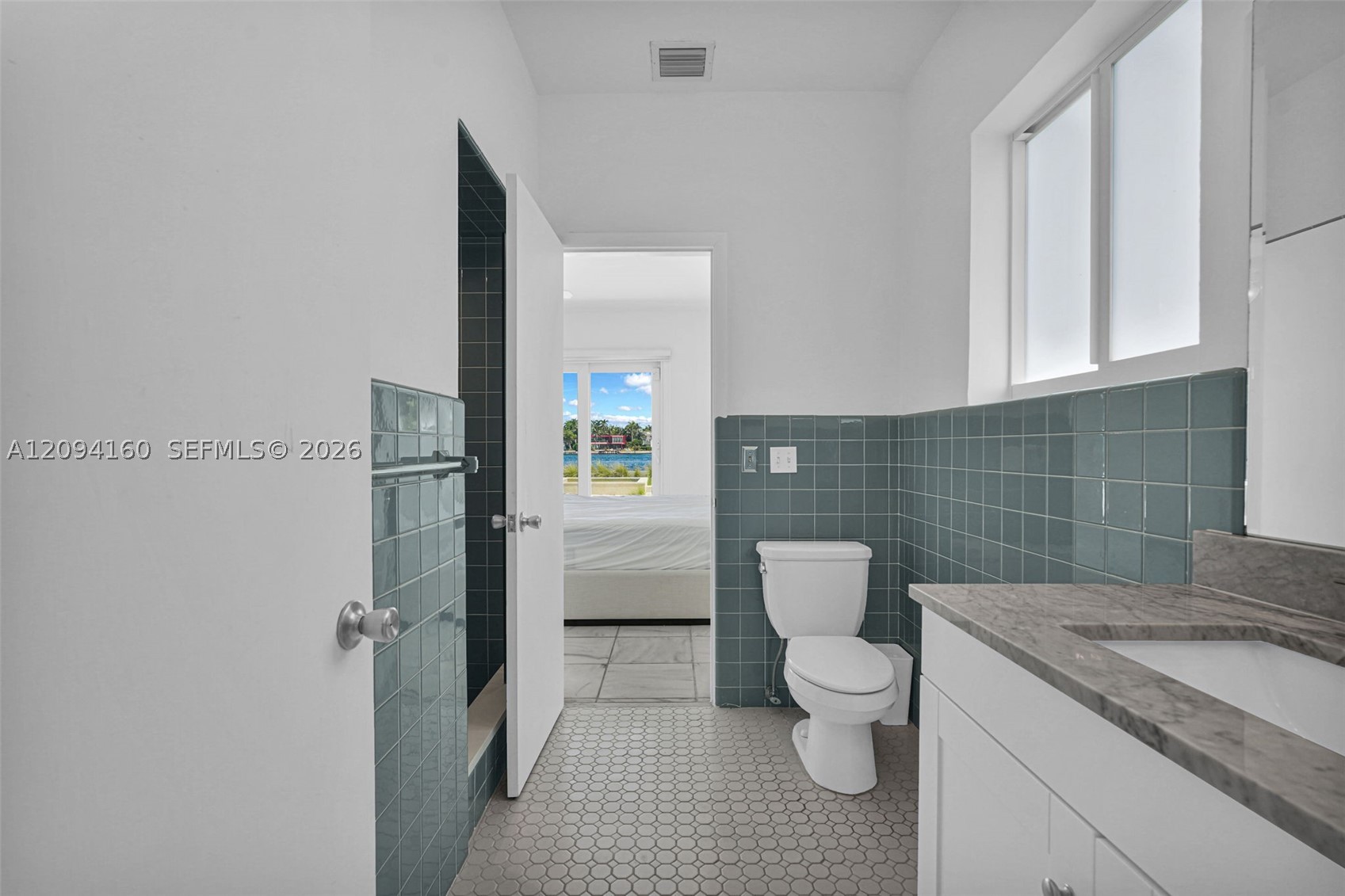 205 N Hibiscus Dr Miami Beach, FL 33139
