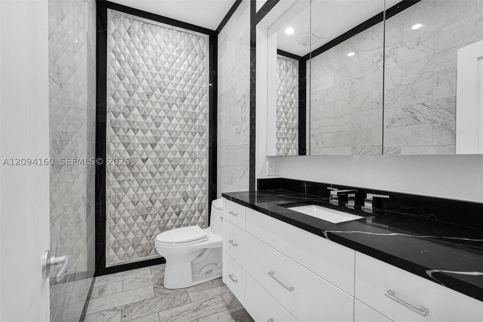 205 N Hibiscus Dr Miami Beach, FL 33139